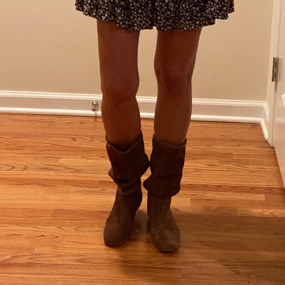 Prada flat brown suede slouchy boots size 39,5 - Picture 6 of 11